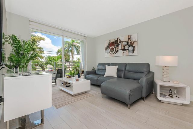 8201 NW 8th Street 1-204, Miami, FL 33126