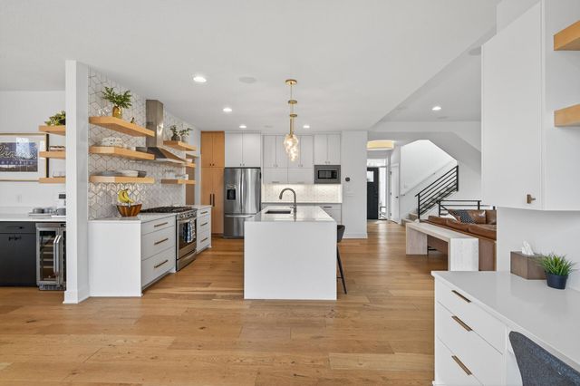 26390 Alexander Lane, Shorewood, MN 55331