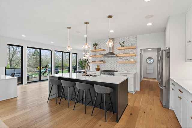 26390 Alexander Lane, Shorewood, MN 55331