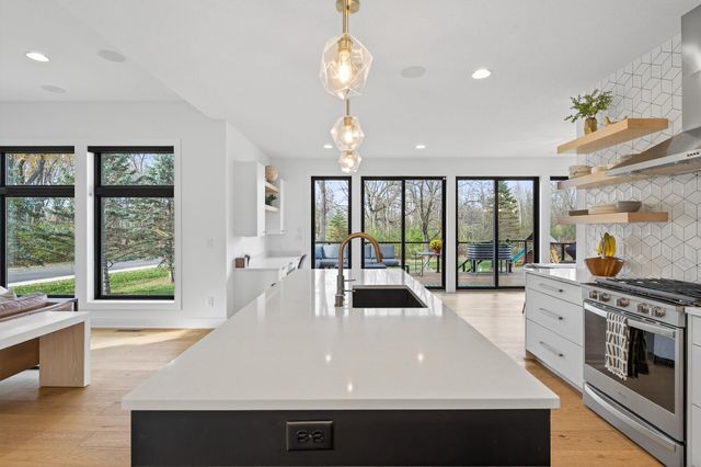 26390 Alexander Lane, Shorewood, MN 55331