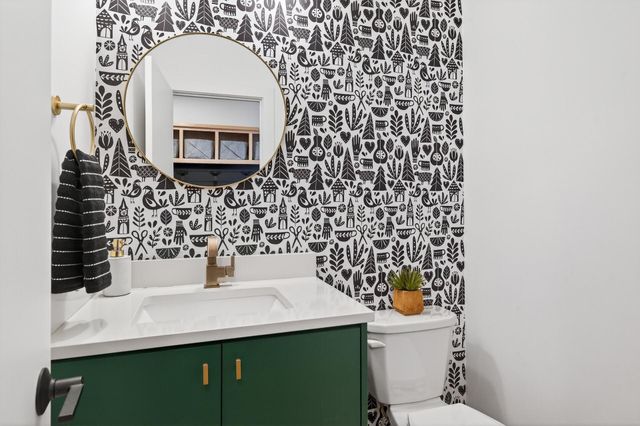 26390 Alexander Lane, Shorewood, MN 55331