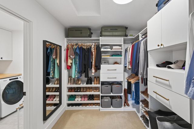 26390 Alexander Lane, Shorewood, MN 55331