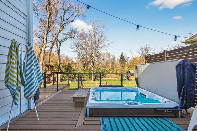 26390 Alexander Lane, Shorewood, MN 55331