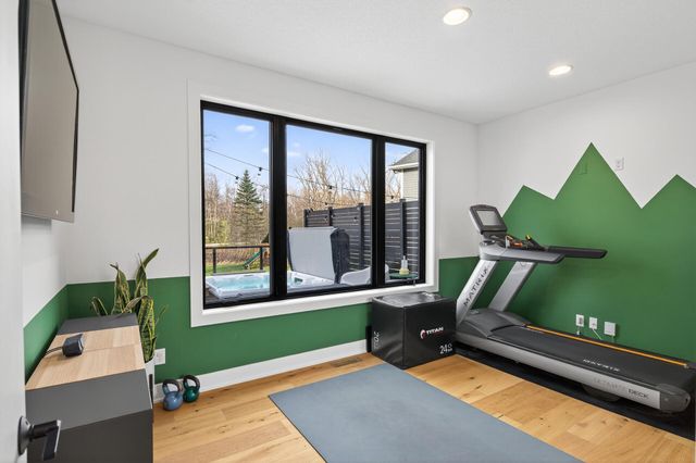 26390 Alexander Lane, Shorewood, MN 55331