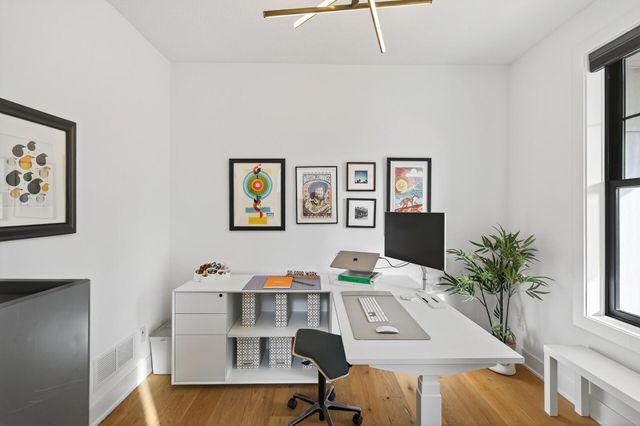 26390 Alexander Lane, Shorewood, MN 55331