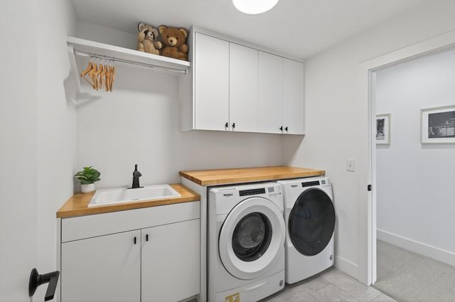 26390 Alexander Lane, Shorewood, MN 55331