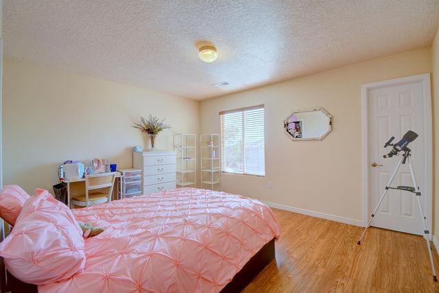 920 Colibri Avenue NW, Los Lunas, NM 87031