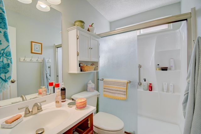 920 Colibri Avenue NW, Los Lunas, NM 87031