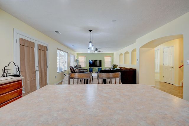 920 Colibri Avenue NW, Los Lunas, NM 87031