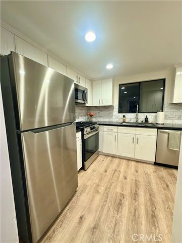 912 W 11th 4, San Pedro (los Angeles), CA 90731