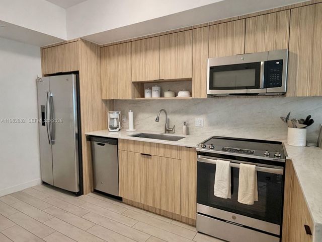 321 NE 26th St 513, Miami, FL 33137