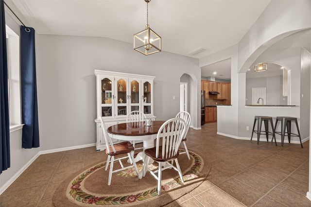 405 Wickford Court, League City, TX 77573