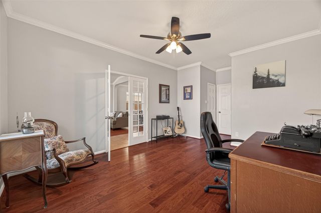 405 Wickford Court, League City, TX 77573