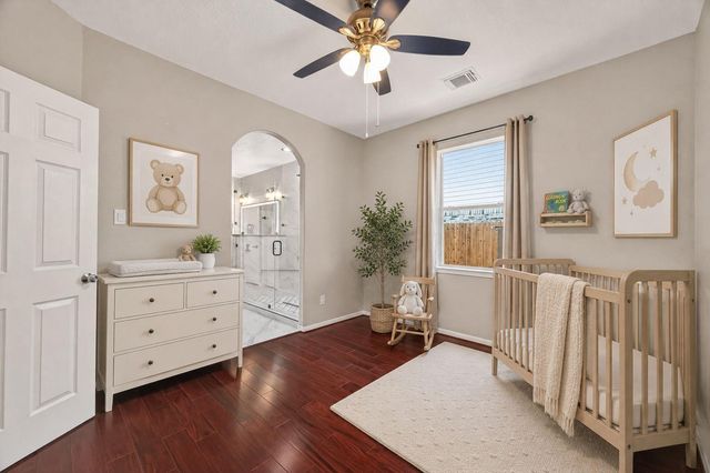 405 Wickford Court, League City, TX 77573