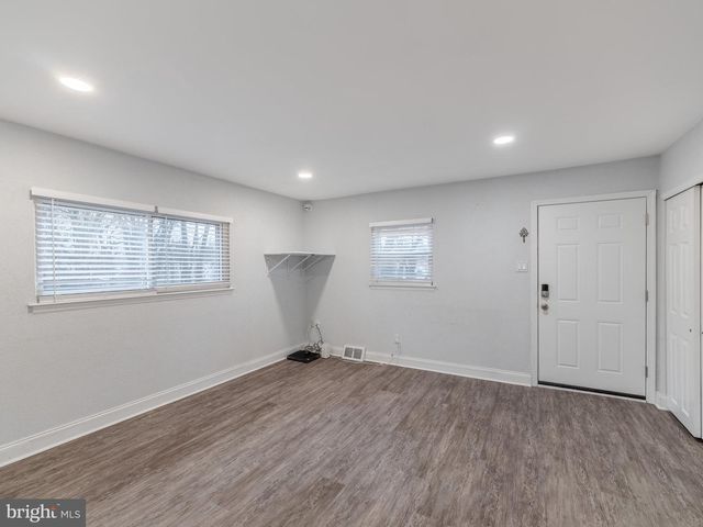 504 NATALIE LN, Norristown, PA 19401