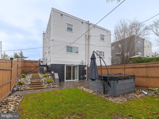 504 NATALIE LN, Norristown, PA 19401