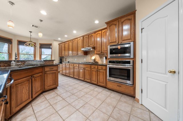 1512 Amelia DR, Cedar Park, TX 78613