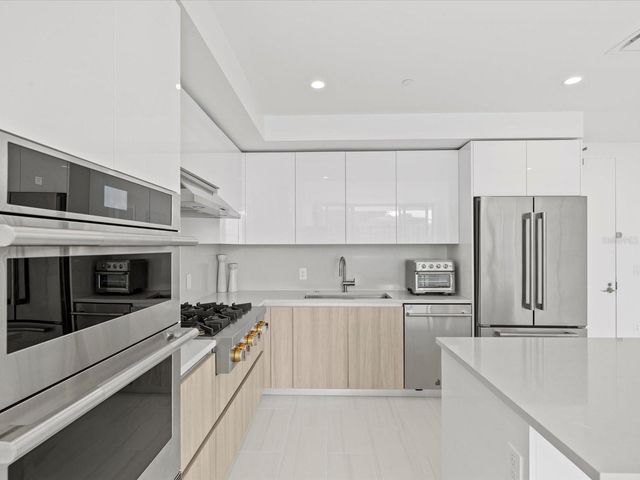 400 CENTRAL AVENUE 1603, St Petersburg, FL 33701