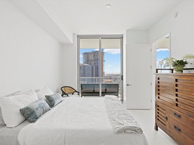 400 CENTRAL AVENUE 1603, St Petersburg, FL 33701