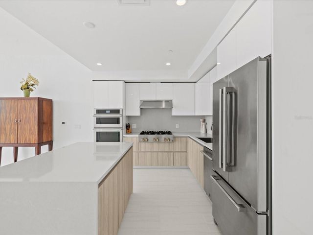 400 CENTRAL AVENUE 1603, St Petersburg, FL 33701