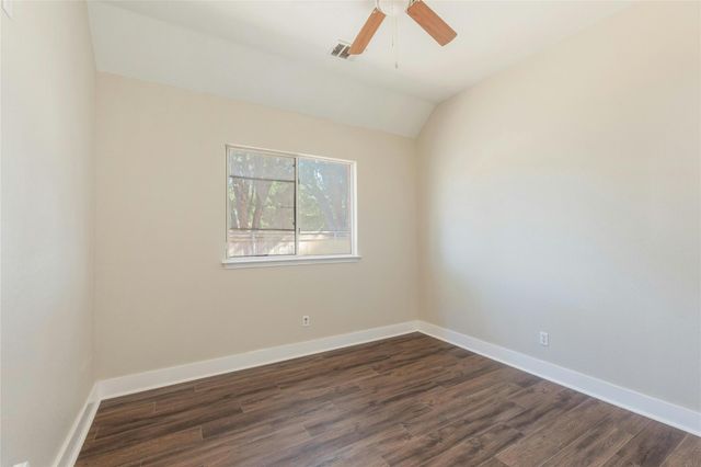 621 STANSTED MANOR DR, Pflugerville, TX 78660
