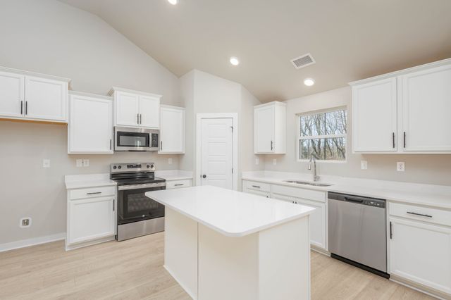 103 Cherry Blossom Way, Dickson, TN 37055