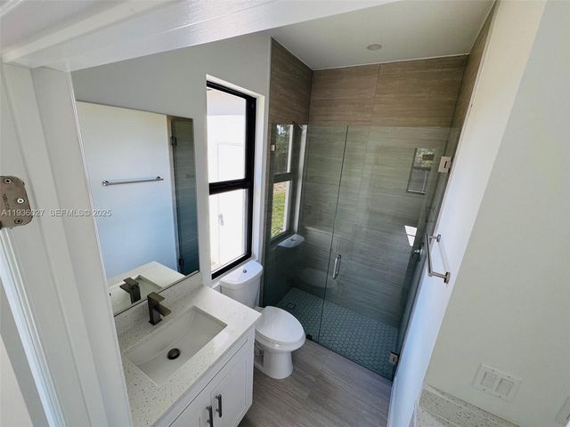 1924 NE 14th PL, Cape Coral, FL 33909