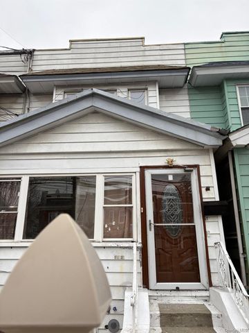 85-27 102nd Street, Richmond Hill, NY 11418