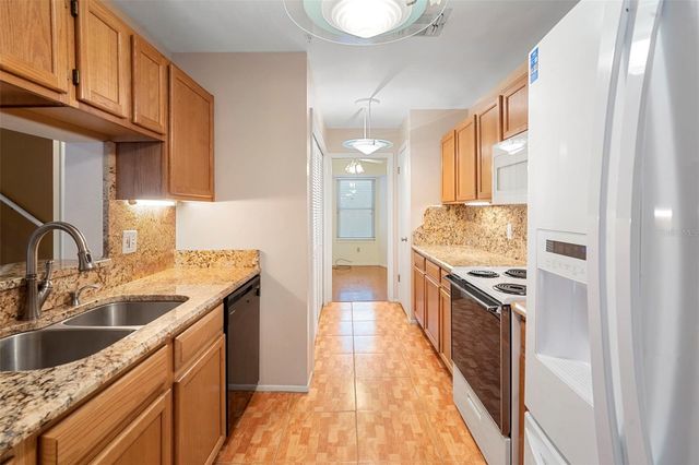 1017 CASA DEL SOL CIRCLE, Altamonte Springs, FL 32714