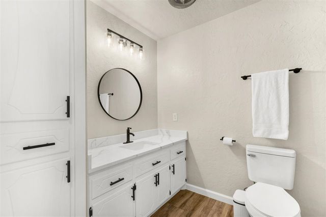 805 NW 49th Street, Lawton, OK 73505