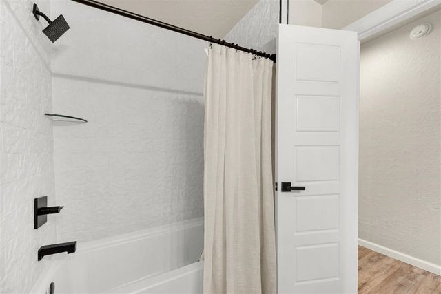 805 NW 49th Street, Lawton, OK 73505