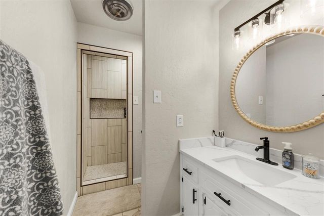 805 NW 49th Street, Lawton, OK 73505