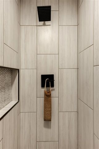 805 NW 49th Street, Lawton, OK 73505