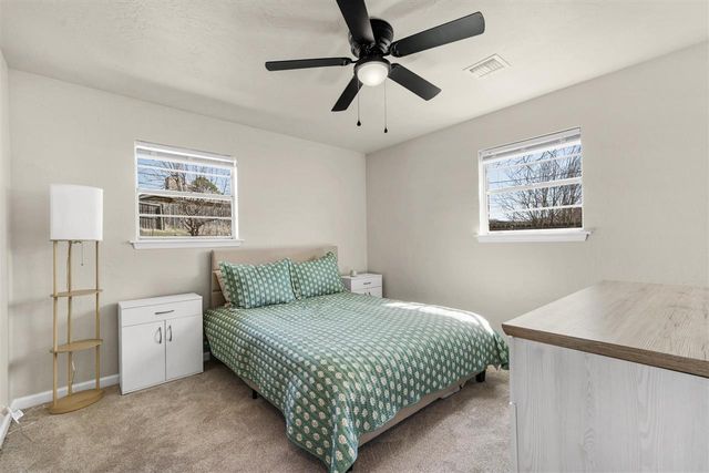 805 NW 49th Street, Lawton, OK 73505