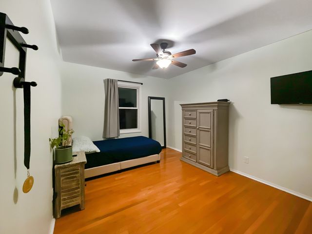 5401 W Winding Creek Drive, Mchenry, IL 60050