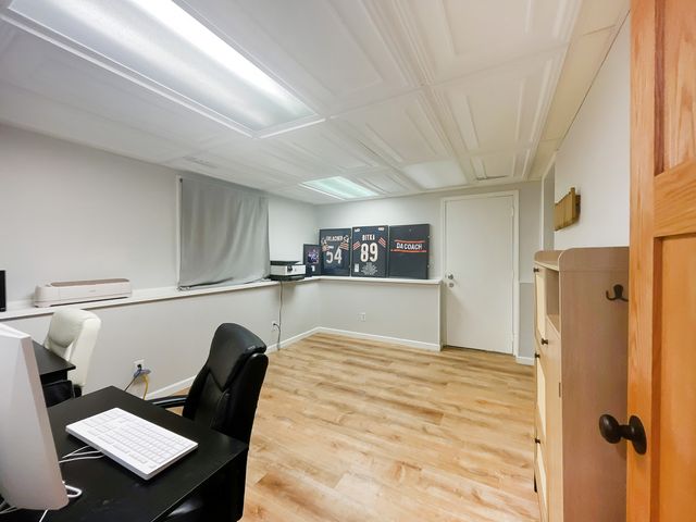 5401 W Winding Creek Drive, Mchenry, IL 60050