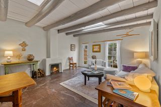 634 Garcia 23, Santa Fe, NM 87505