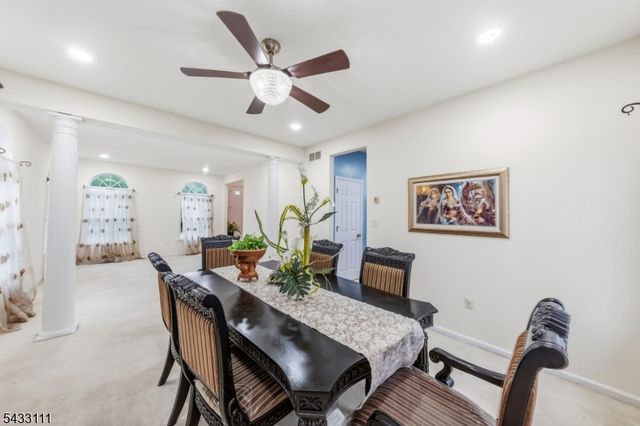 10 Julie Ct, Franklin Twp., NJ 08873