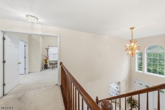 10 Julie Ct, Franklin Twp., NJ 08873