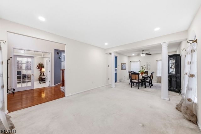 10 Julie Ct, Franklin Twp., NJ 08873