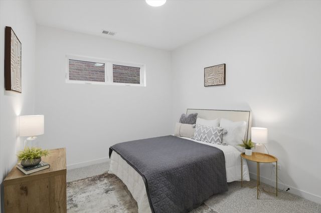 5824 N Lincoln Avenue 1S, Chicago, IL 60659
