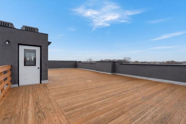 5824 N Lincoln Avenue 1S, Chicago, IL 60659