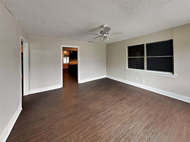 2815 Ash Park Drive, Richland Hills, TX 76118