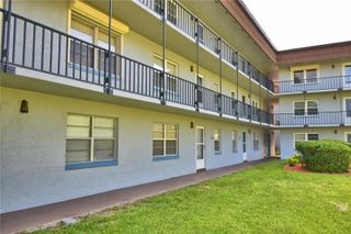 333 LAKE HOWARD DR NW 102D, Winter Haven, FL 33880