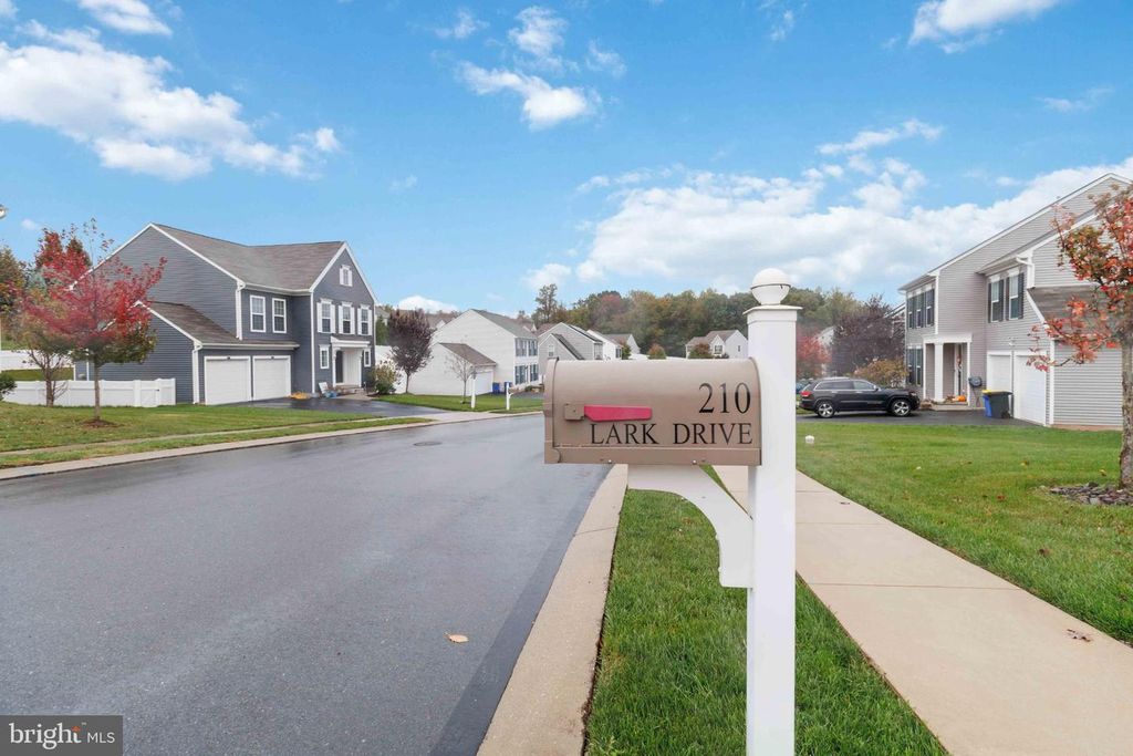 210 LARK DR, York Haven, PA 17370
