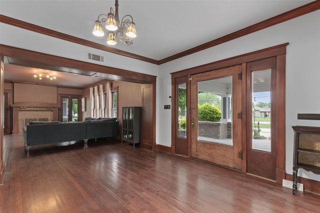 706 S Main Street, Farmersville, TX 75442