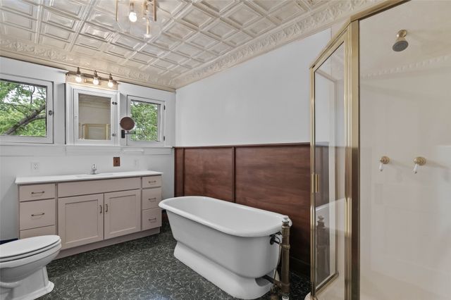 706 S Main Street, Farmersville, TX 75442