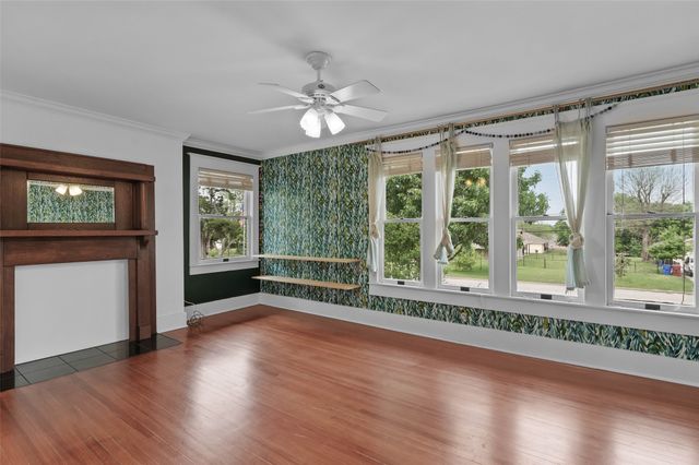 706 S Main Street, Farmersville, TX 75442