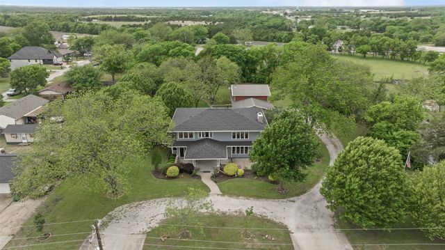 706 S Main Street, Farmersville, TX 75442