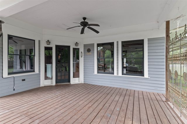 706 S Main Street, Farmersville, TX 75442